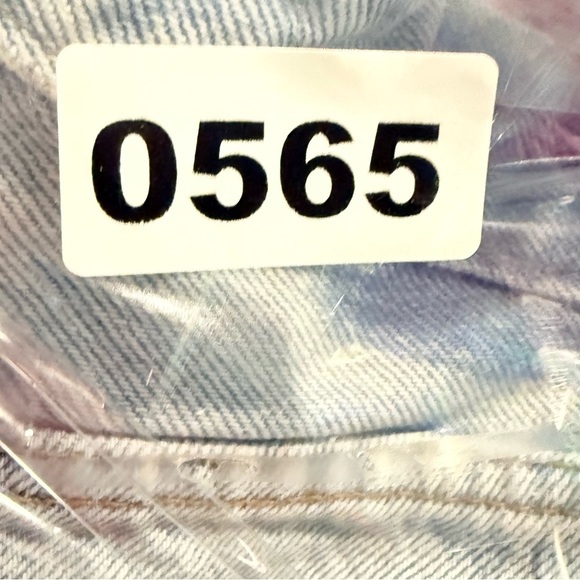 Abercrombie & Fitch Blue Jean Shorts Distressed Casual - Picture 6 of 6